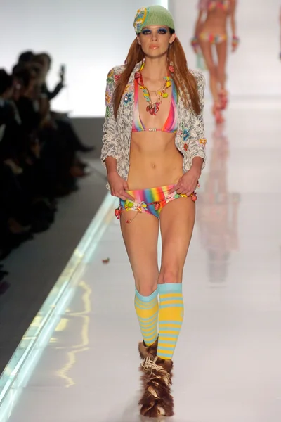 Look 32